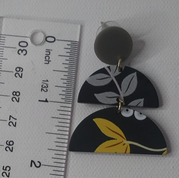 Dangle earrings - Picture 3 of 3